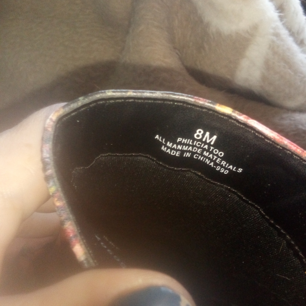 Heels - Picture 3 of 6